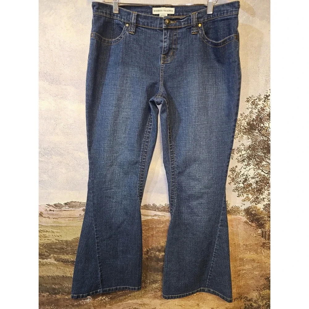 Bamboo Traders Flared Leg Blue Jeans Size 12 Women's Cotton Blend - Picture 3 of 7